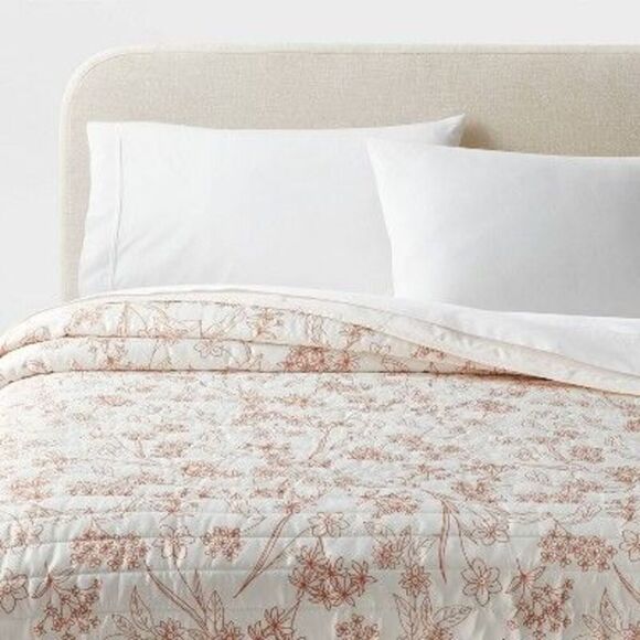 Open Box - Room Essentials - Full/Queen Satin Quilt Copper - Room Es Copper - Picture 1 of 2